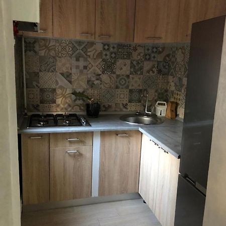 Dmi Apartment Яш Екстериор снимка