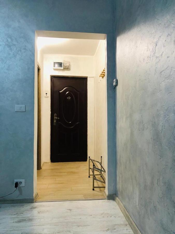 Dmi Apartment Яш Екстериор снимка