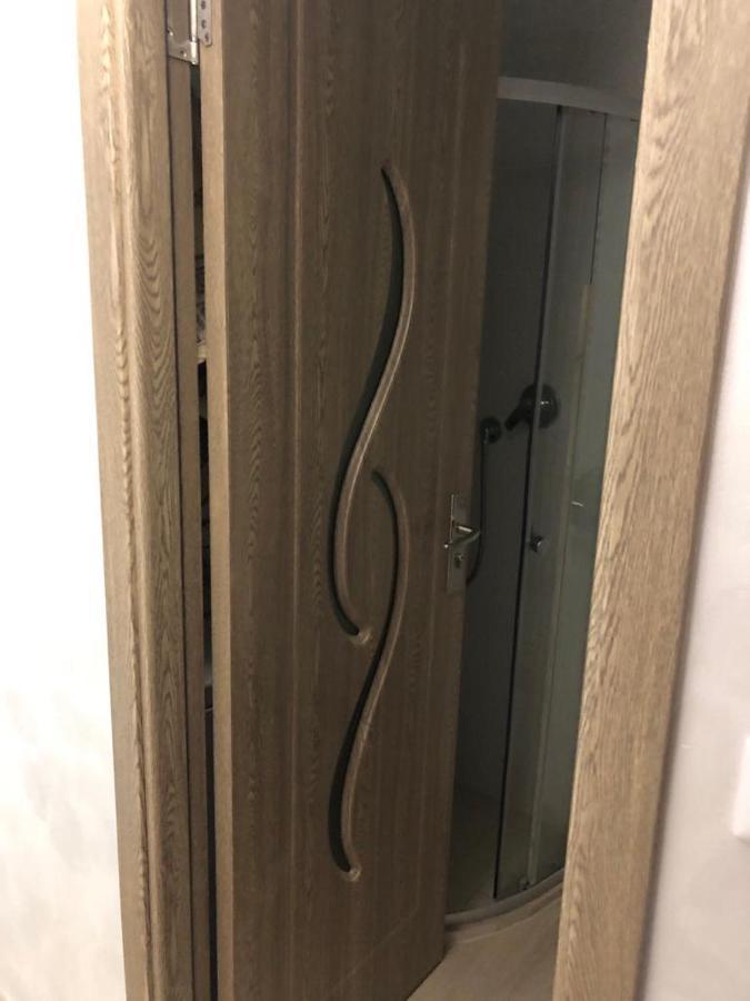 Dmi Apartment Яш Екстериор снимка